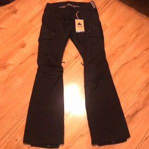 Womens Burton snowboarding/snow pants.